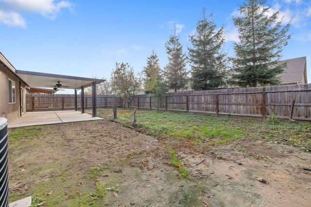 1641 N Virmargo Street, Visalia, CA 93292