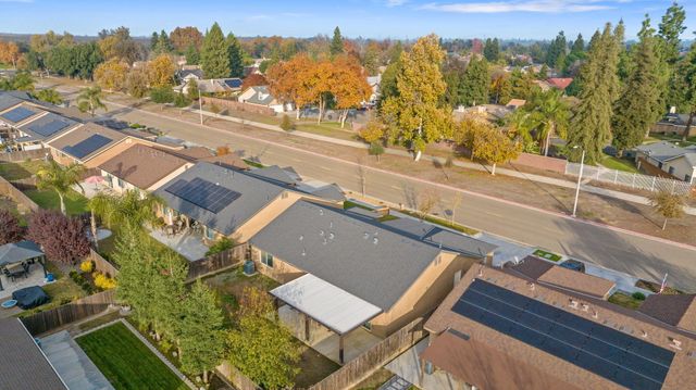 1641 N Virmargo Street, Visalia, CA 93292