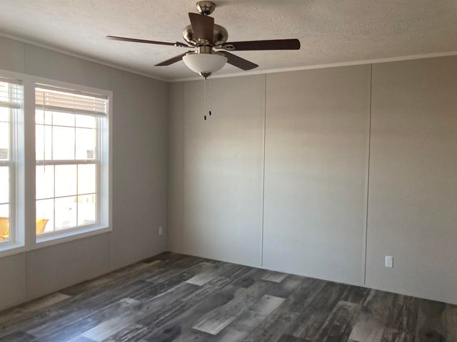 40 School Street, Canaan, NH 03741