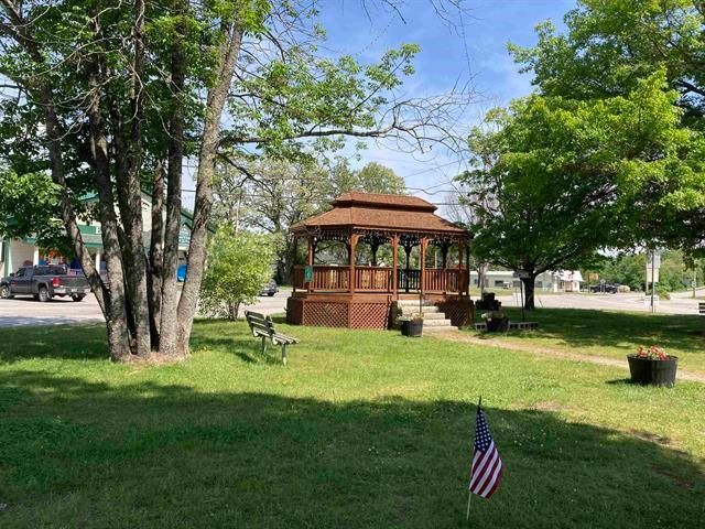 40 School Street, Canaan, NH 03741