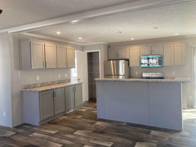 40 School Street, Canaan, NH 03741