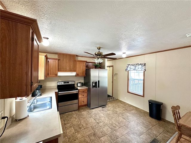 1761 Old Youngstown Rd, Union Twp, PA 16116