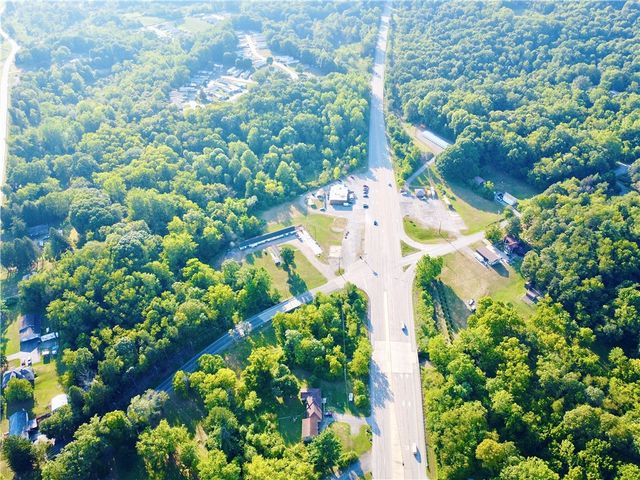 1761 Old Youngstown Rd, Union Twp, PA 16116