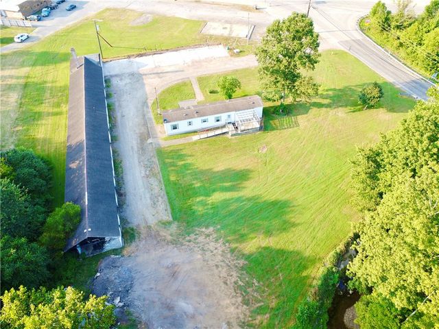 1761 Old Youngstown Rd, Union Twp, PA 16116