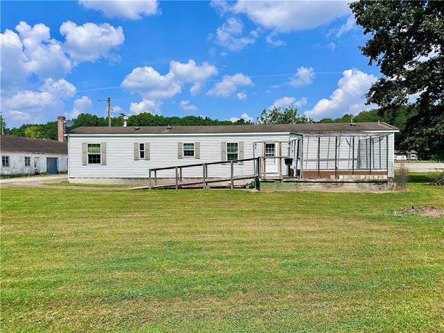 1761 Old Youngstown Rd, Union Twp, PA 16116