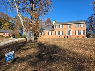 639 ROYAL ABBEY Drive, Stone Mountain, GA 30088