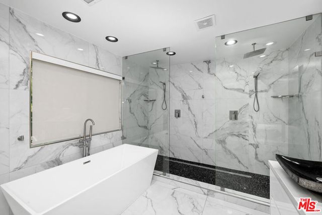 1750 N Beverly Glen Boulevard, Los Angeles, CA 90077
