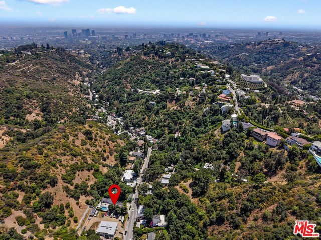 1750 N Beverly Glen Boulevard, Los Angeles, CA 90077
