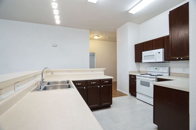 1129 Partridge Drive, Aubrey, TX 76227