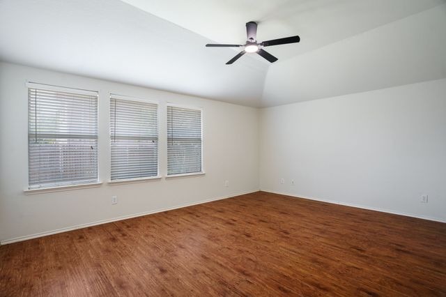 1129 Partridge Drive, Aubrey, TX 76227