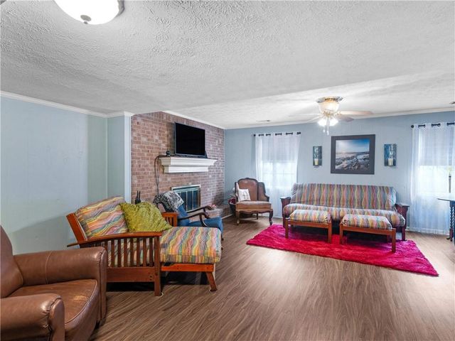 917 Curry Cir, Conyers, GA 30094
