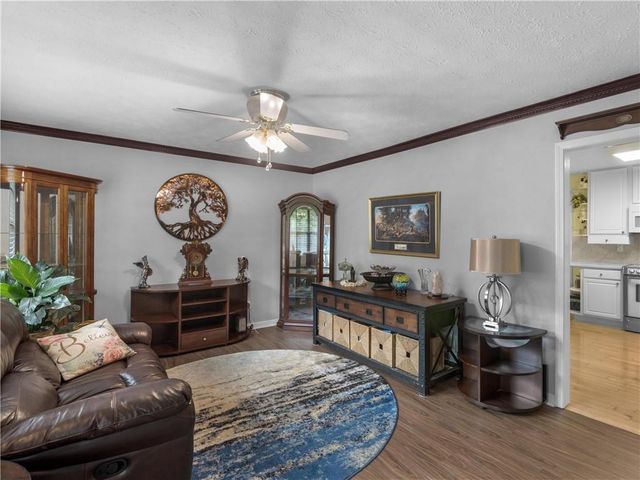 917 Curry Cir, Conyers, GA 30094