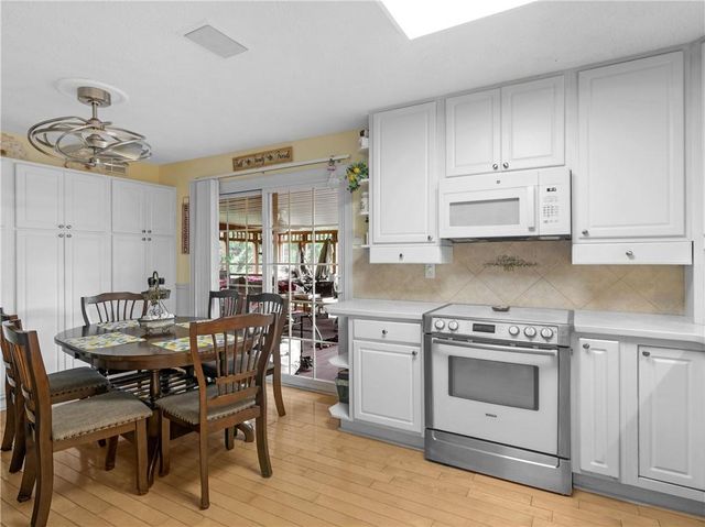 917 Curry Cir, Conyers, GA 30094