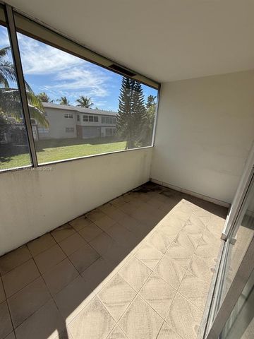 7200 NW 4th Place 201, Margate, FL 33063