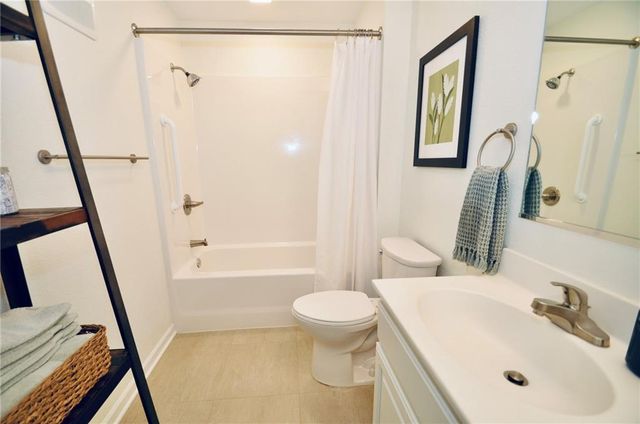2651 NW Barry Road 218, Kansas City, MO 64154