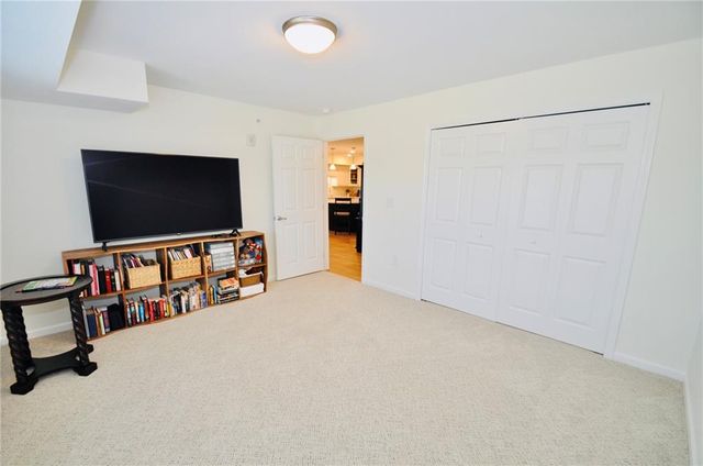 2651 NW Barry Road 218, Kansas City, MO 64154