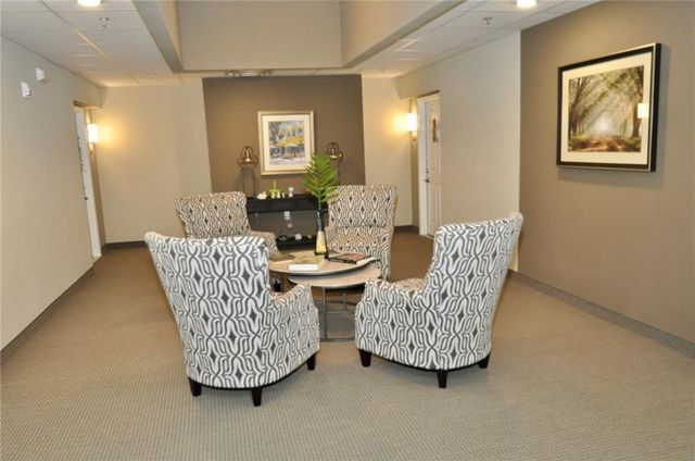 2651 NW Barry Road 218, Kansas City, MO 64154