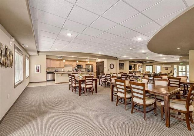 2651 NW Barry Road 218, Kansas City, MO 64154