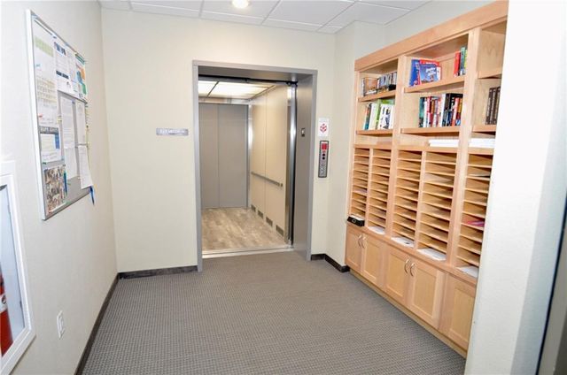 2651 NW Barry Road 218, Kansas City, MO 64154