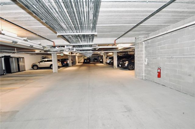2651 NW Barry Road 218, Kansas City, MO 64154