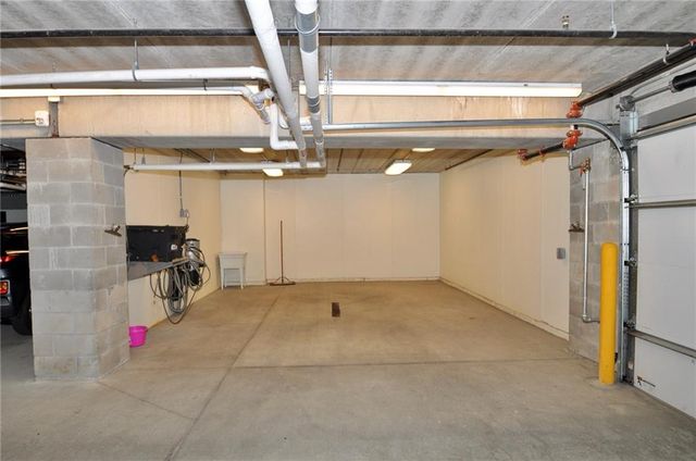 2651 NW Barry Road 218, Kansas City, MO 64154