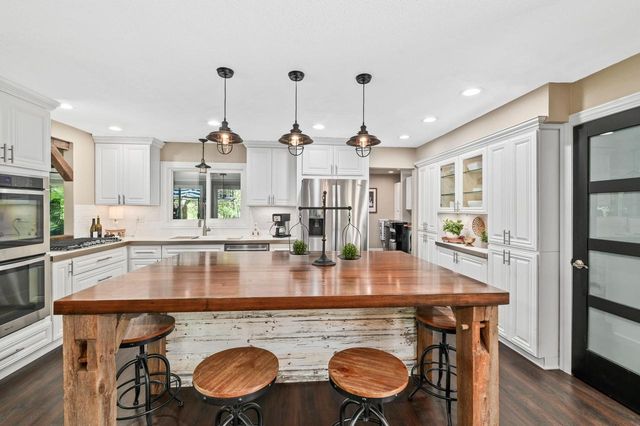 4935 Buena Park ROAD, Waterford, WI 53185