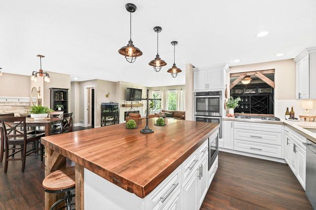 4935 Buena Park ROAD, Waterford, WI 53185