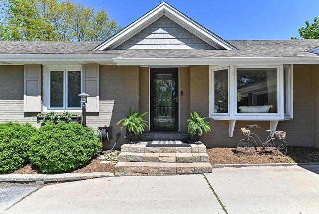 4935 Buena Park ROAD, Waterford, WI 53185