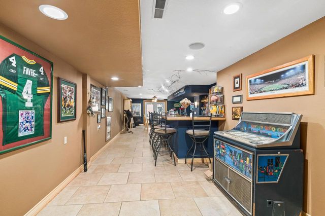 4935 Buena Park ROAD, Waterford, WI 53185