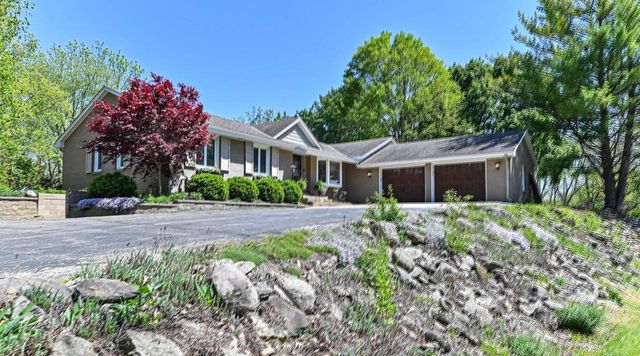 4935 Buena Park ROAD, Waterford, WI 53185