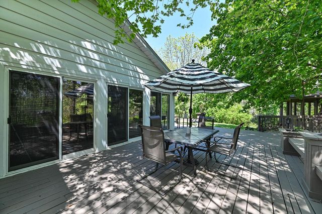 4935 Buena Park ROAD, Waterford, WI 53185