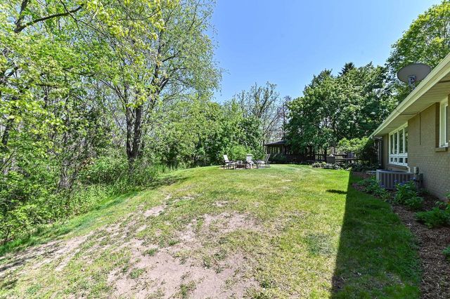 4935 Buena Park ROAD, Waterford, WI 53185
