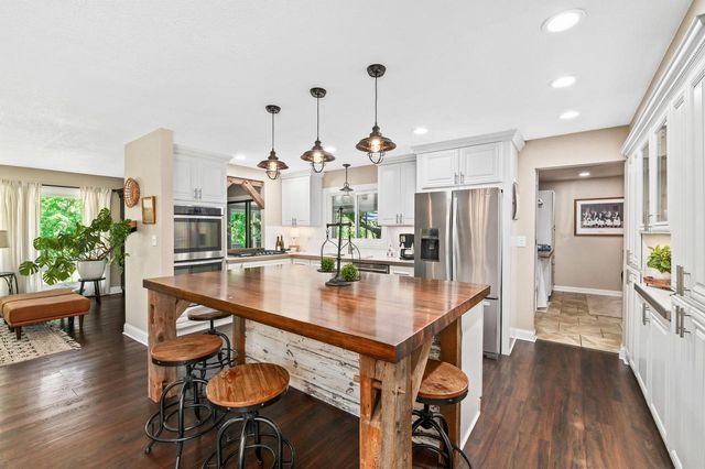 4935 Buena Park ROAD, Waterford, WI 53185