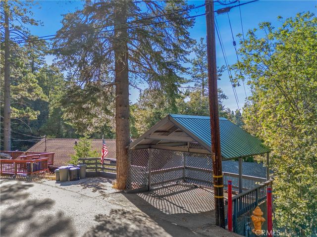 24556 Geneva Drive, Crestline, CA 92325