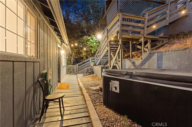 24556 Geneva Drive, Crestline, CA 92325