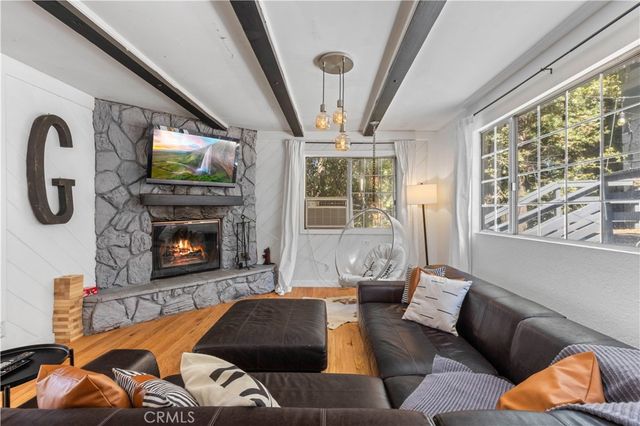 24556 Geneva Drive, Crestline, CA 92325