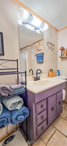 92 Lochview Lane, Canadian, OK 74425