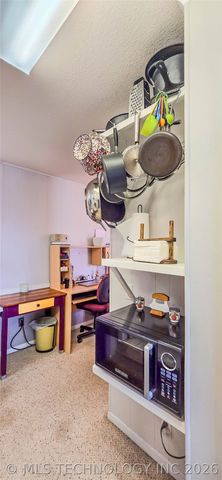 92 Lochview Lane, Canadian, OK 74425