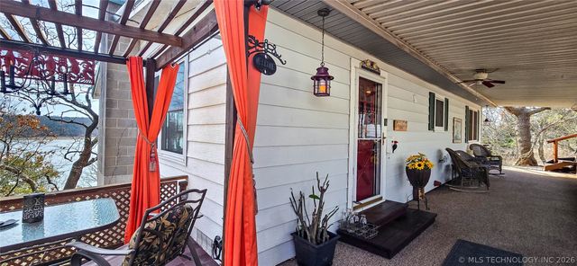 92 Lochview Lane, Canadian, OK 74425