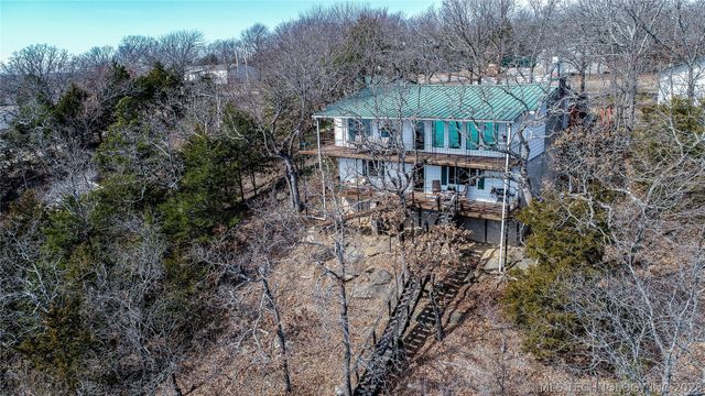 92 Lochview Lane, Canadian, OK 74425