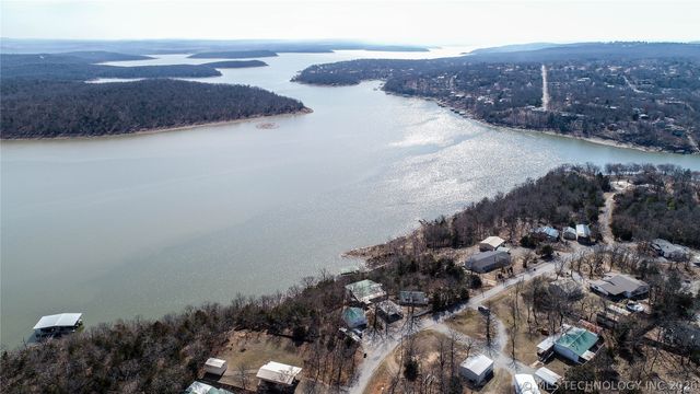 92 Lochview Lane, Canadian, OK 74425