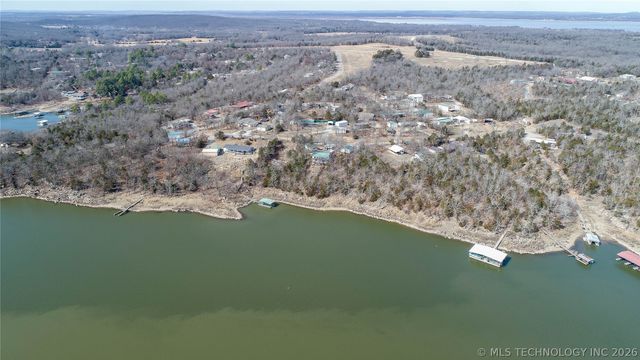 92 Lochview Lane, Canadian, OK 74425