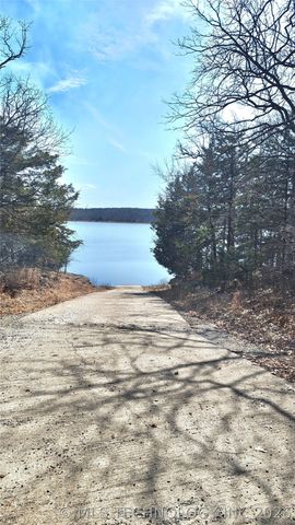 92 Lochview Lane, Canadian, OK 74425