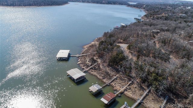 92 Lochview Lane, Canadian, OK 74425