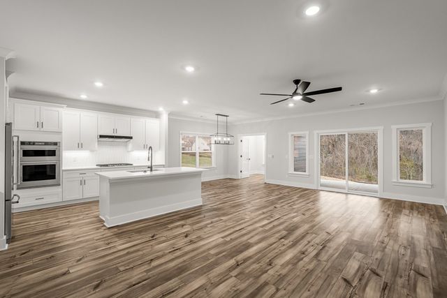 815 Hillock Trace, Lebanon, TN 37087