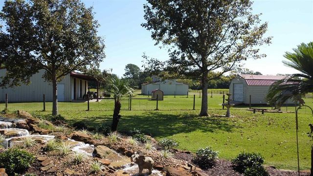 1655 Wooten Road, Beaumont, TX 77707