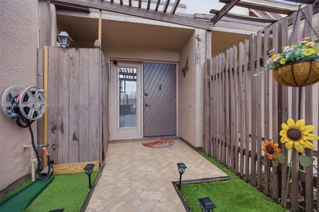 12399 NW 11th St, Pembroke Pines, FL 33026