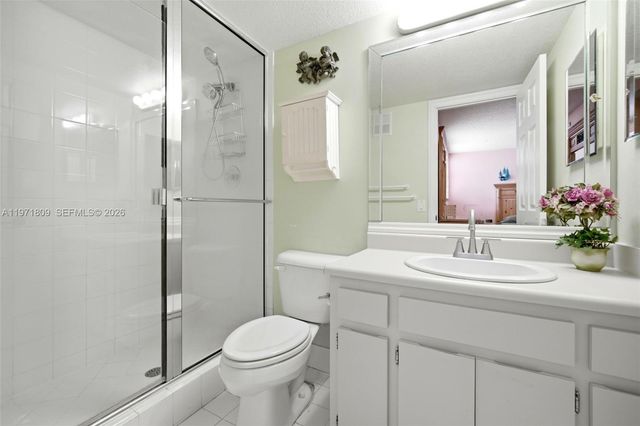 12399 NW 11th St, Pembroke Pines, FL 33026