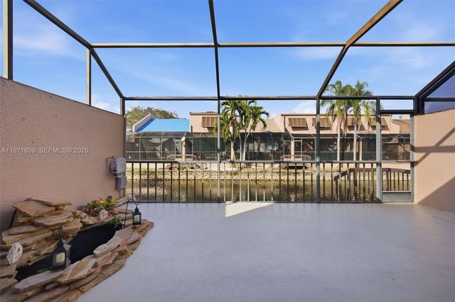 12399 NW 11th St, Pembroke Pines, FL 33026