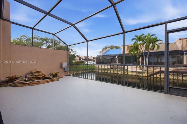 12399 NW 11th St, Pembroke Pines, FL 33026